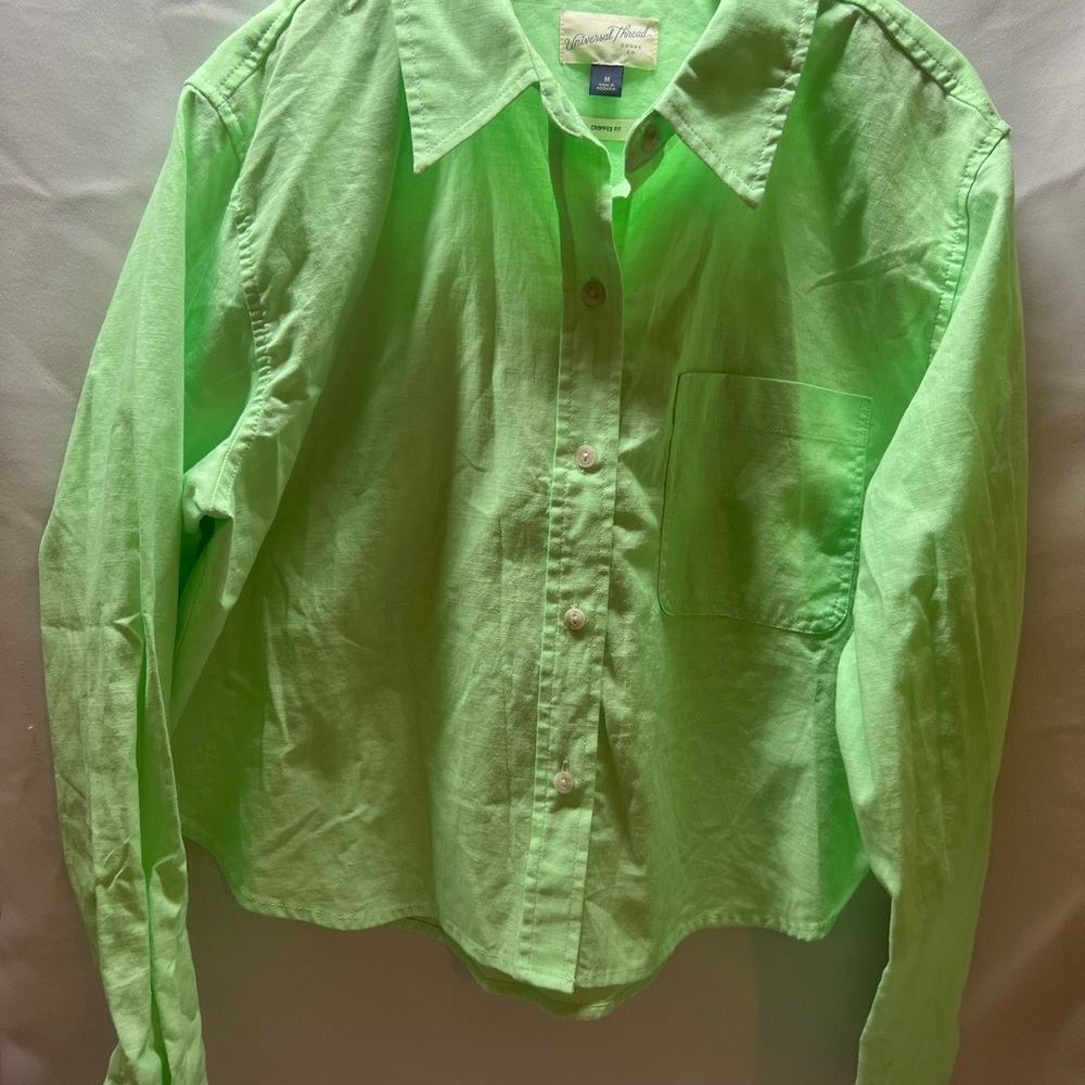 Universal Thread Lime Green Button Down shirt crop